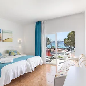 hostal-neptuno-paguera.allmallorcahotels.com/